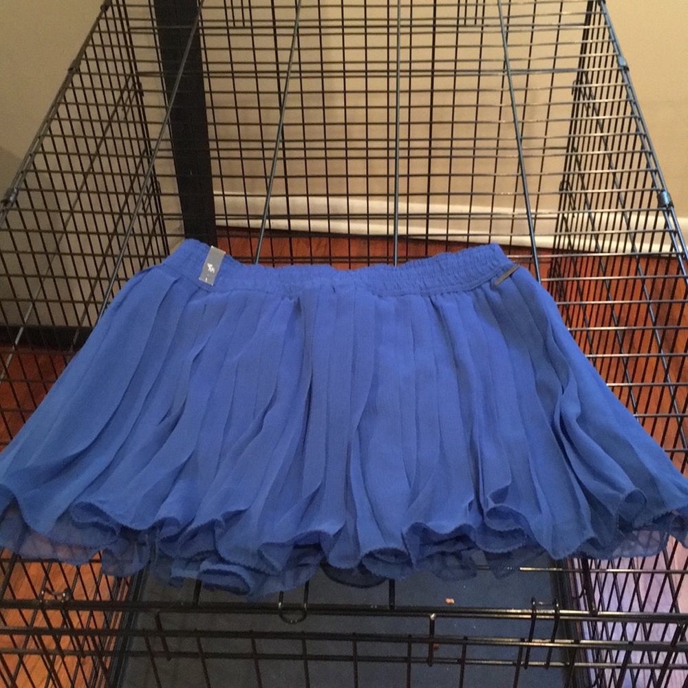 NWT Abercrombie & Finch royal blue skirt